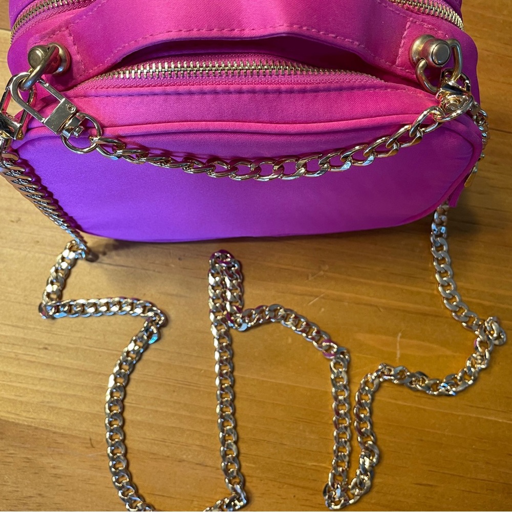 Authentic Prada Travel Hanbag - Picture 9 of 11